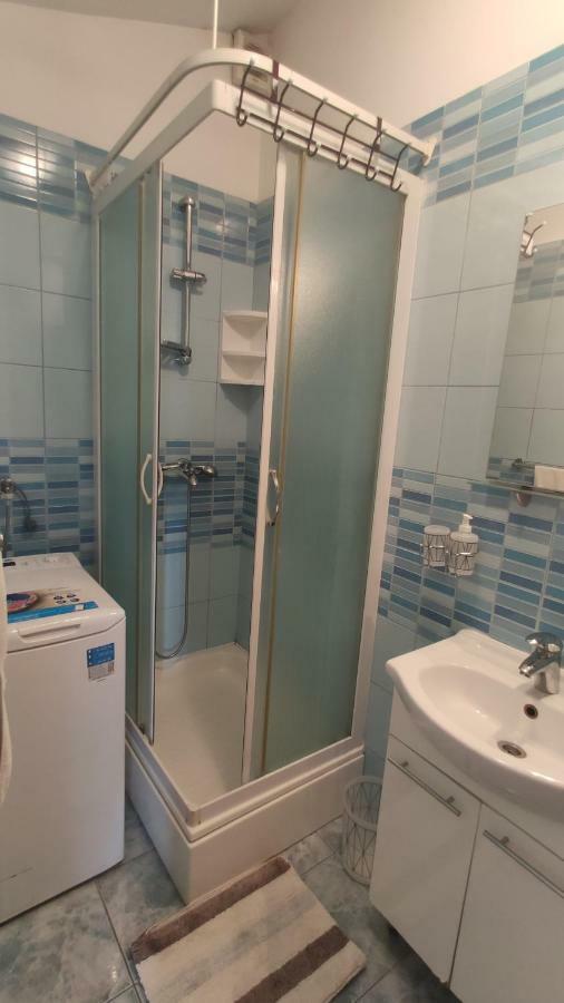 Small Northside Apartment Спліт Екстер'єр фото