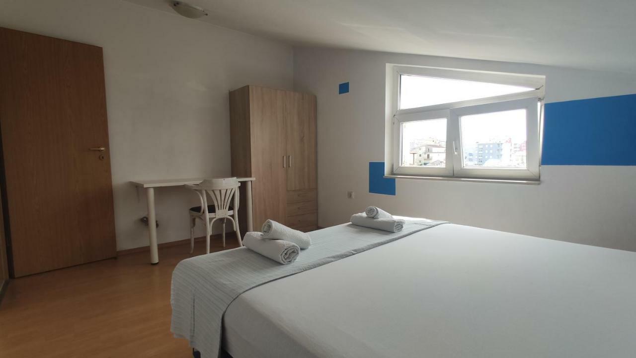 Small Northside Apartment Спліт Екстер'єр фото